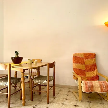 Nura's - Grace Seaside