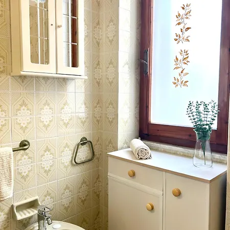 Nura's - Grace Seaside *